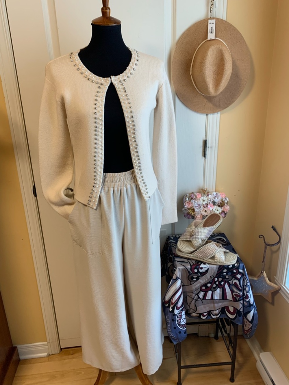 Angela Mara studs Pearl Knit Cardigan cream